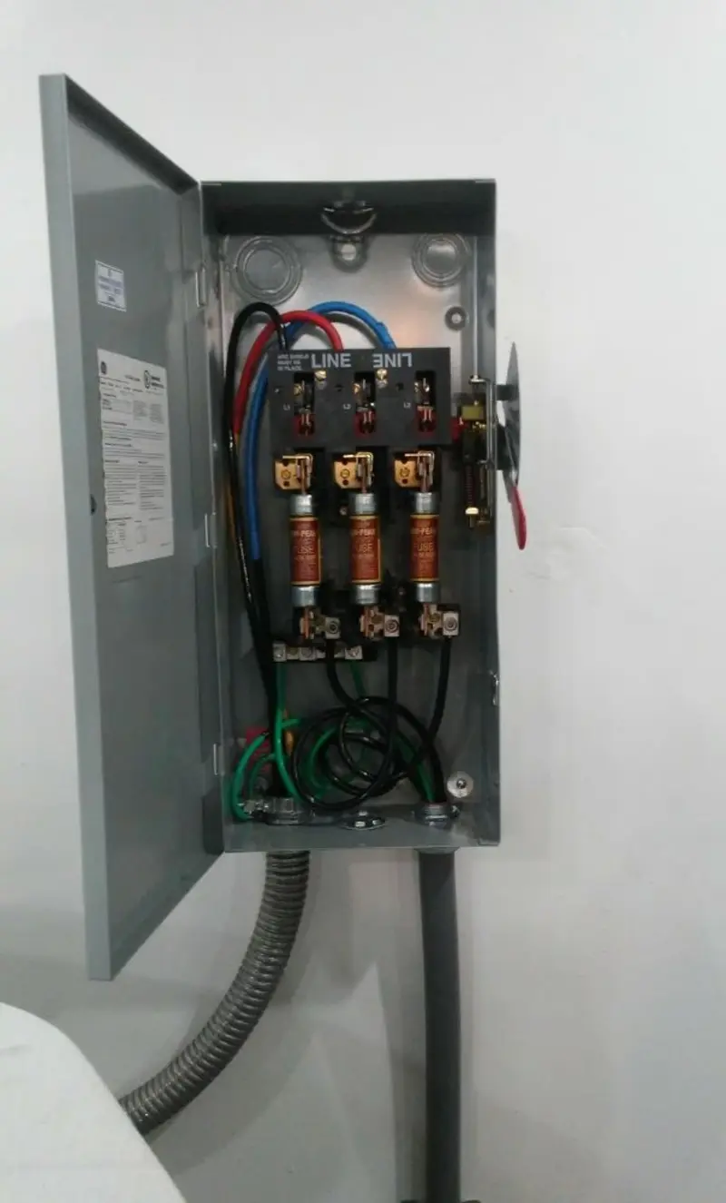 Three-phase disconnect switch installed for Electrical Wiring & Rewiring in Villa Hills